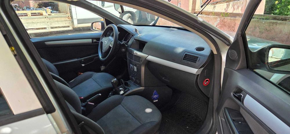 Opel Astra 2005 231km — photo 5