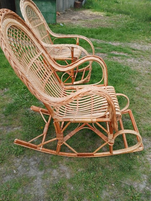 Кресло-качалка із лози