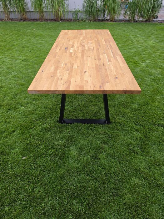 Stół dębowy 96cm x 240cm x 76 cm wys. Jak nowy.