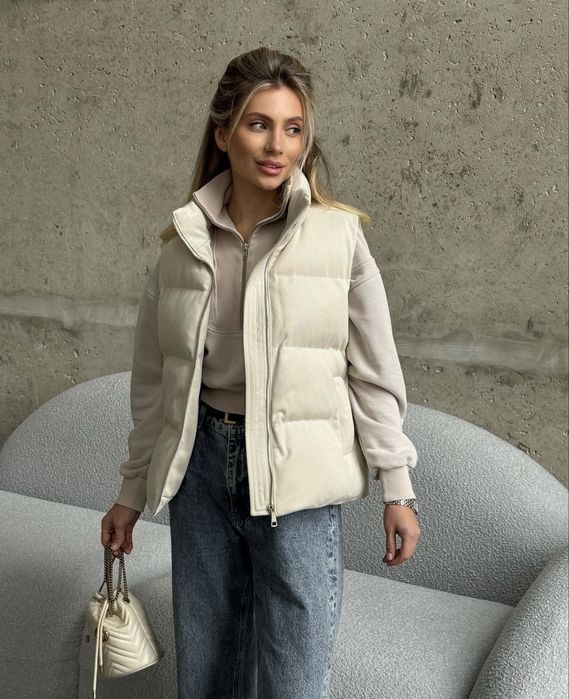 Кашемірова жіноча жилетка