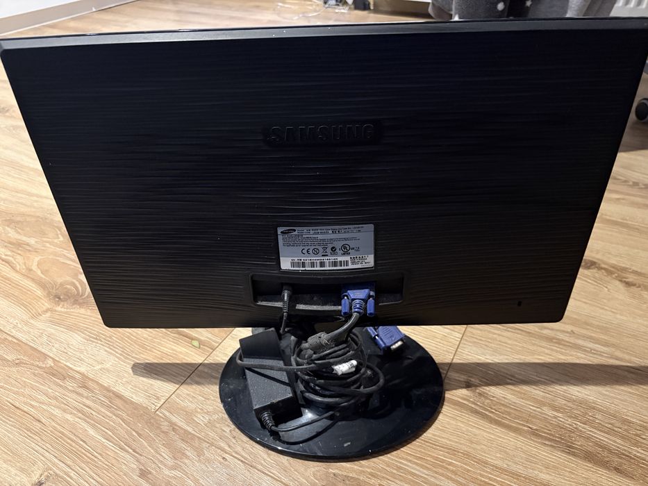 Monitor Samsung 22” LED SyncMaster S22B150 FullHD