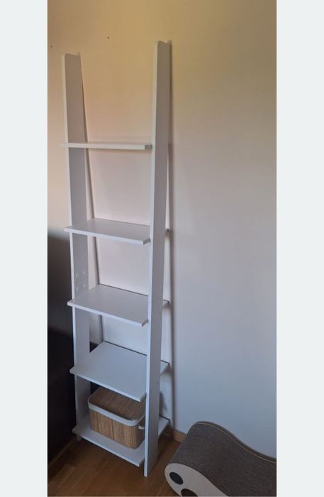 Regał drewniany biały