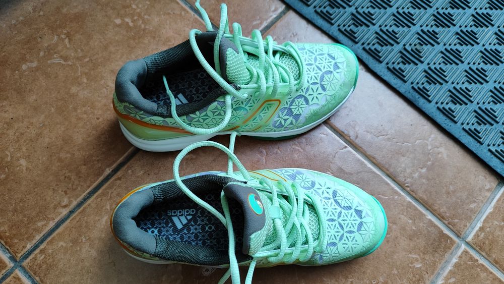 Buty Adidas Adizero Ubersonic 38 2/3 damskie