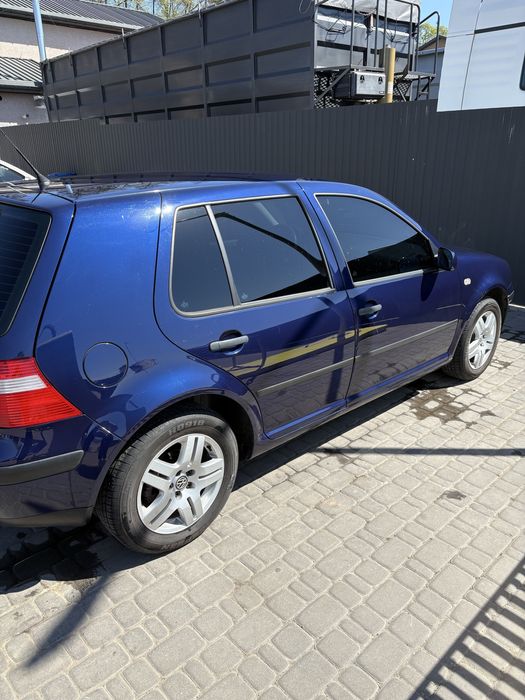 Volkswagen golf 4  2003 1.4