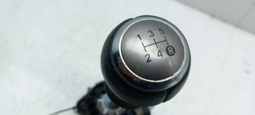 Seletor caixa velocidades TOYOTA Yaris (_P13_)