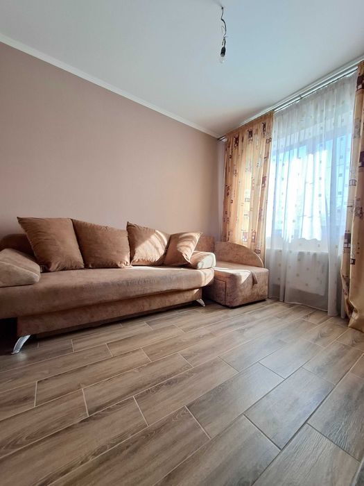 Продам новенький та затишний будинок