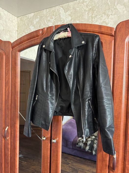 Косуха. Кожзам. состояние отличное