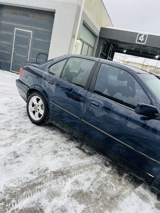 Продається БМВ Е36 1.8 Бензин на обмін 2500$