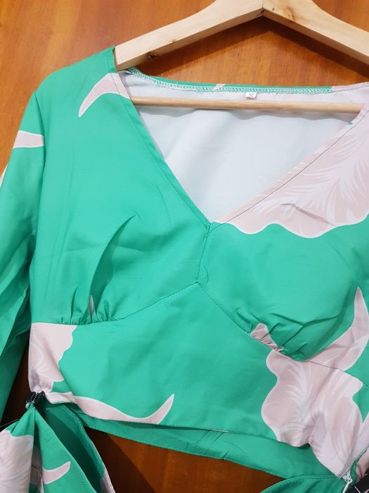 Conjunto verde floral