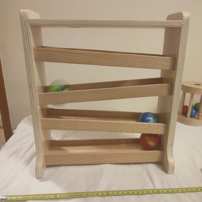 Zjeżdżalnia dla kulek montessori nowa