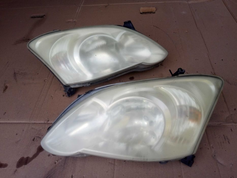 Toyota corolla e12 04-07 lift lampa prawa lewa przód HB europa
