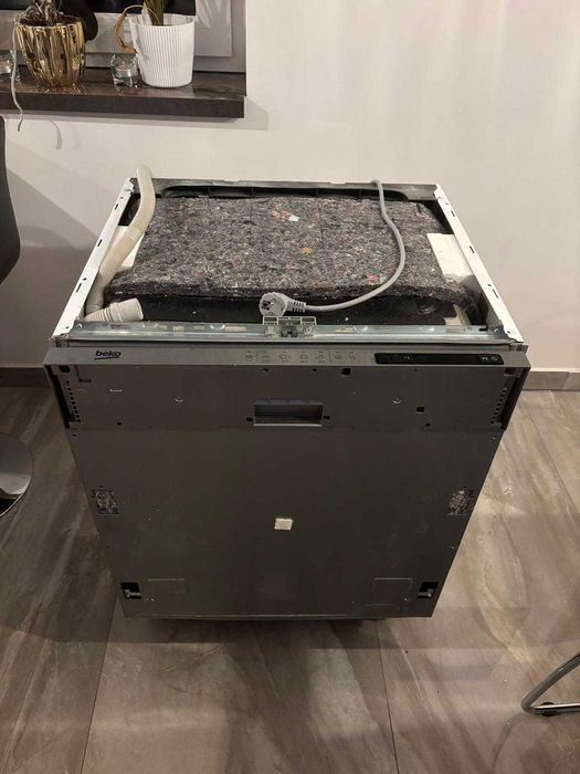 Zmywarka pod zabudowę BEKO typ ART10 60 cm