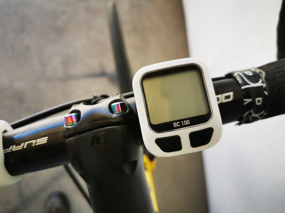 Bicicleta profissional corrida ciclismo com equipamento incluído negociável