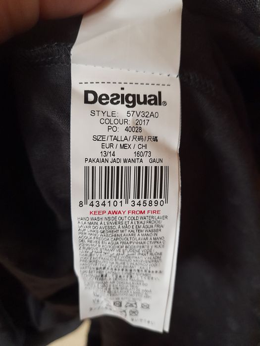 Sukienka Desigual młodzieżowa/ damska.