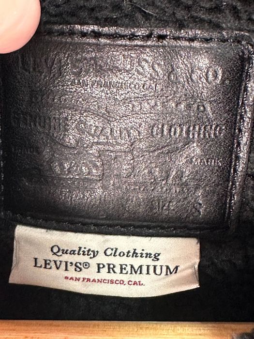 Жіноча шерпа Levis утеплена джинсовка чорна левайс S