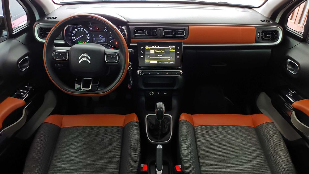 Citroën C3 1.2 PureTech Shine — photo 3