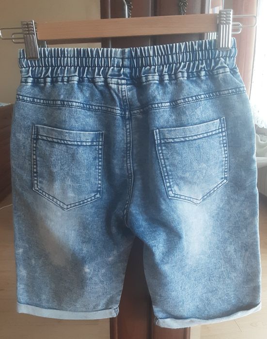 Spodenki chłopięce r.134 /stan bdb/ 95%bawełna