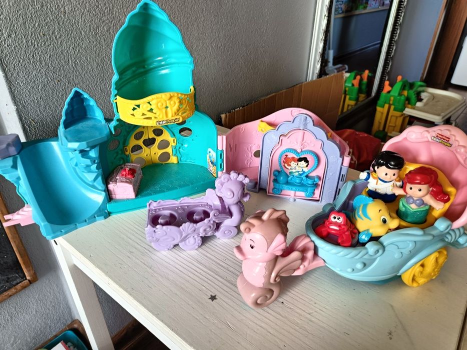 Unikat zestaw ariel little people Disney zamek kareta Florek