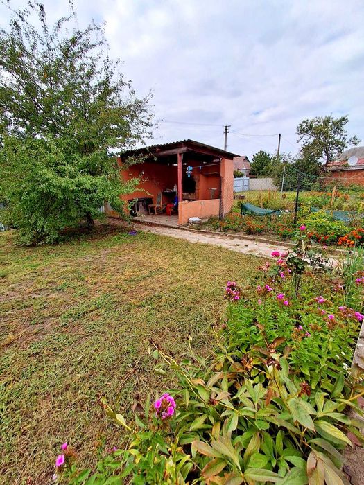 Продам ½ частина будинок в Будах 63 м2