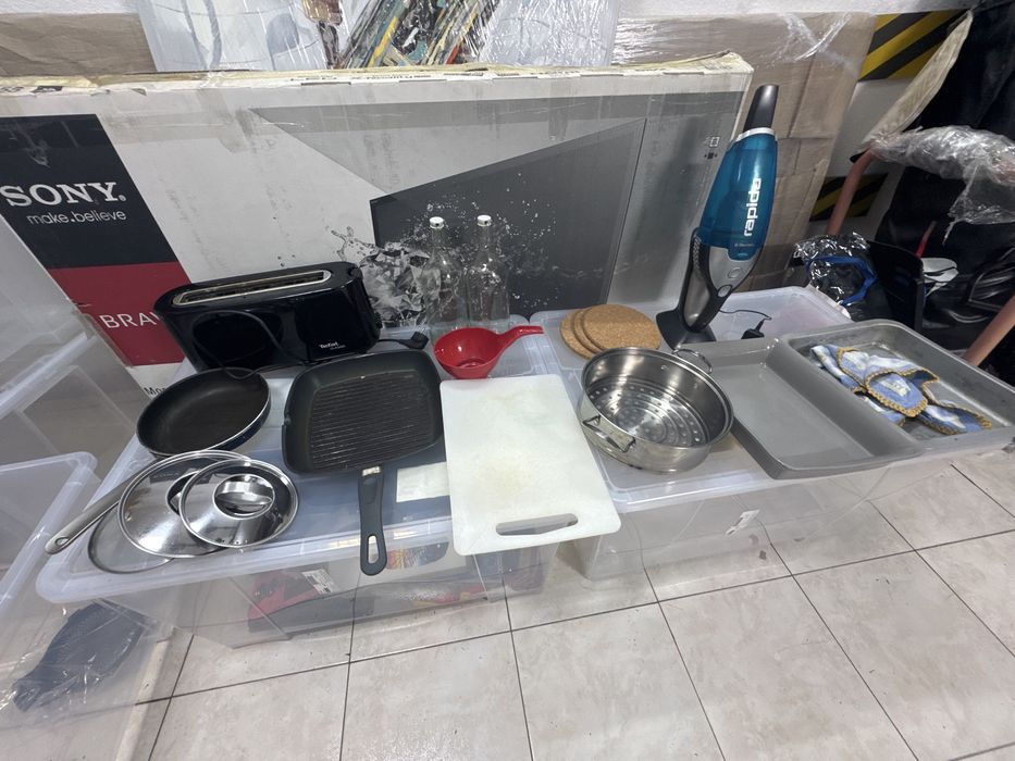 Varios utensílios de cozinha usados