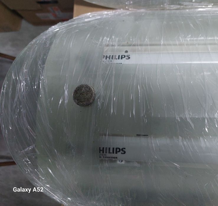 2 armaduras 60cm com lâmpadas