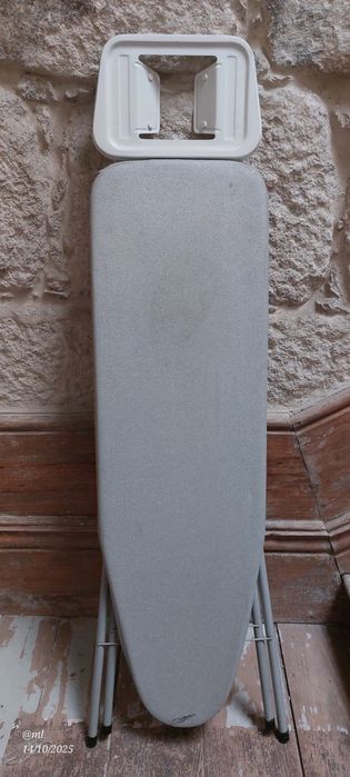 Tábua de engomar prática e leve64285355931137121