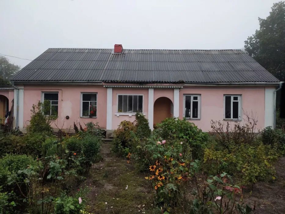 Терміновий продаж будинку площею 200 кв.м у Кременці