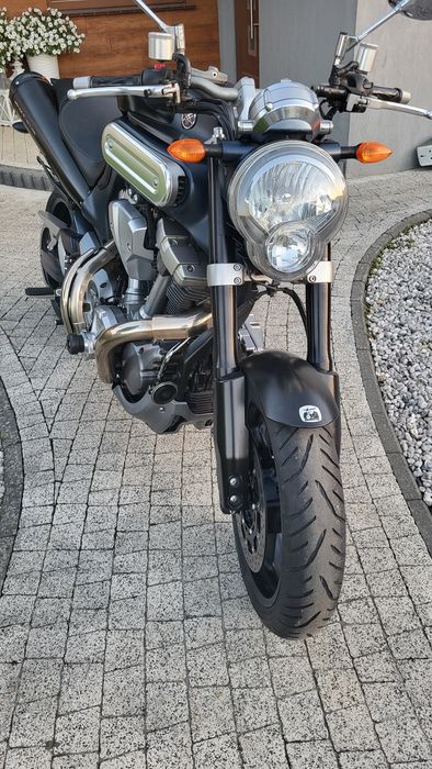 Yamaha mt01 motocykl