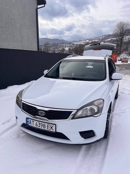 Автомобіль KIA CEED 2011 в хорошому стані.