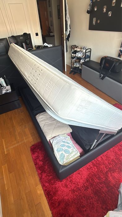 Cama com Estrado Elevatório + Colchão