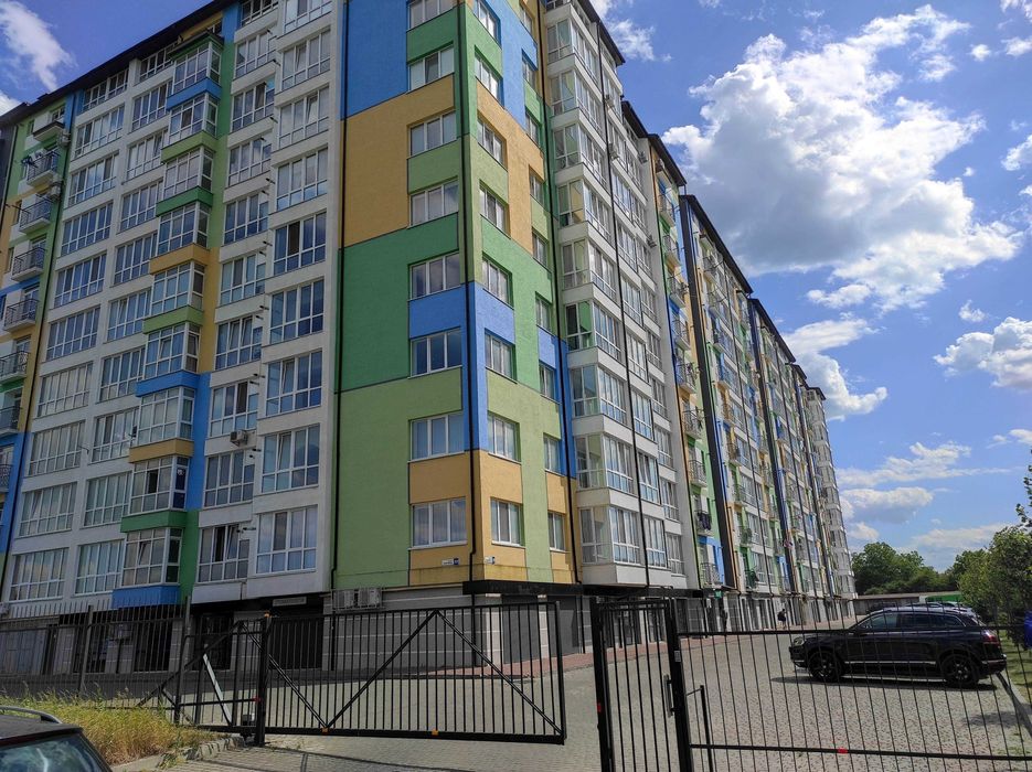 Продається 2-х. кім. квартира по вул. Івасюка в ЖК Левада - 3