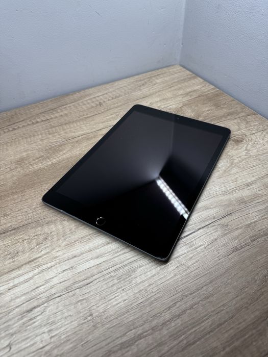 Ipad pro 32GB ios 18.3 tablet UAG futeral obudowa