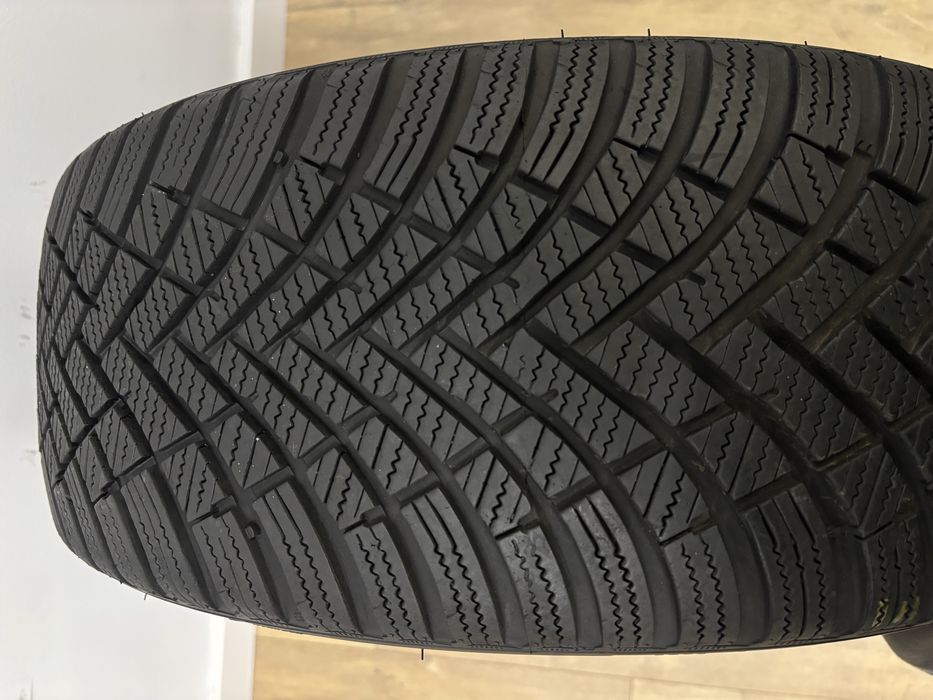 Opony Zimowe 215/45/17 Hankook Winter Icept RS 3