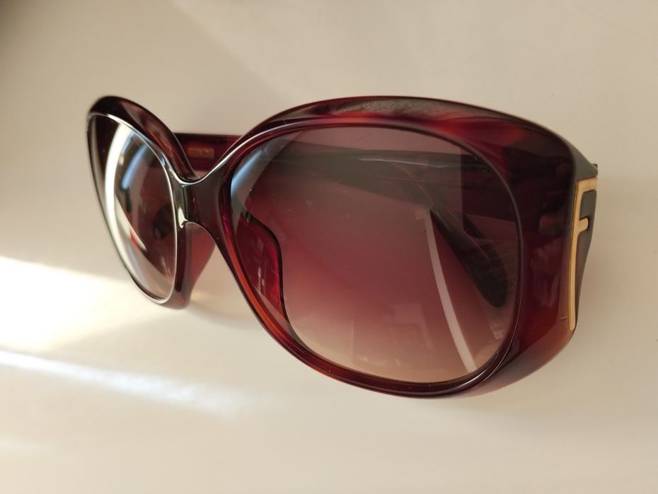 FENDI okulary przeciwsłoneczne FS5329 w etui
