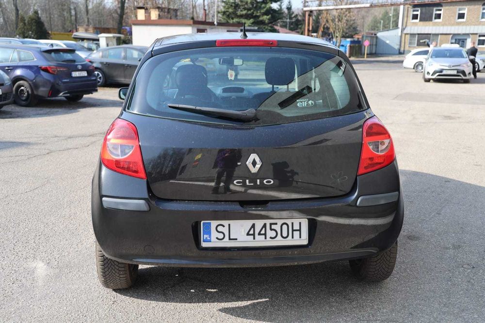 Samochód osobowy Renault clio