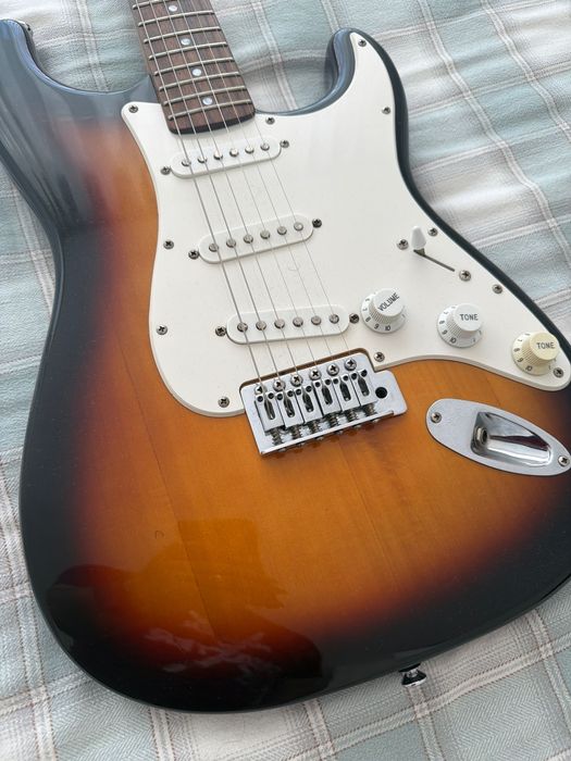 Fender squier strat
