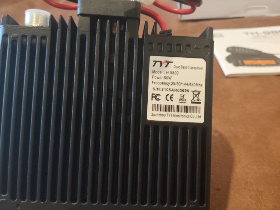 Продам радиостанцию TYT TH-9800