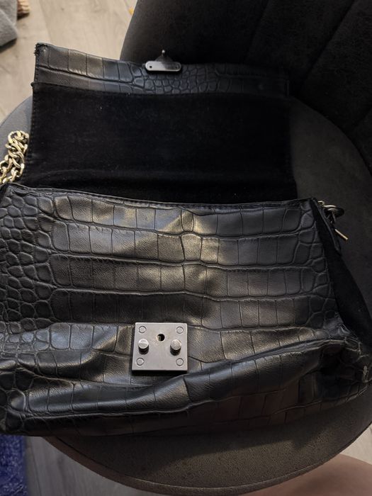 Сумка з ремінцем