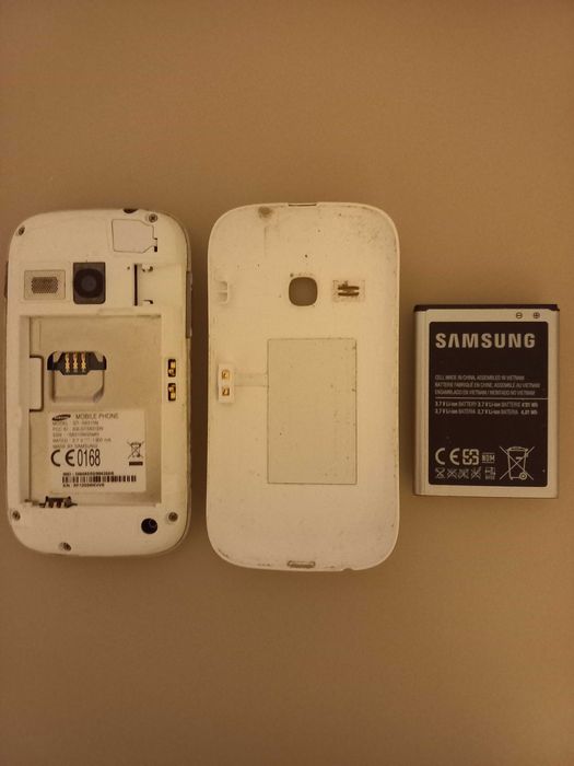 Telemóveis Sony Ericsson, Samsung J3 e Young para peças