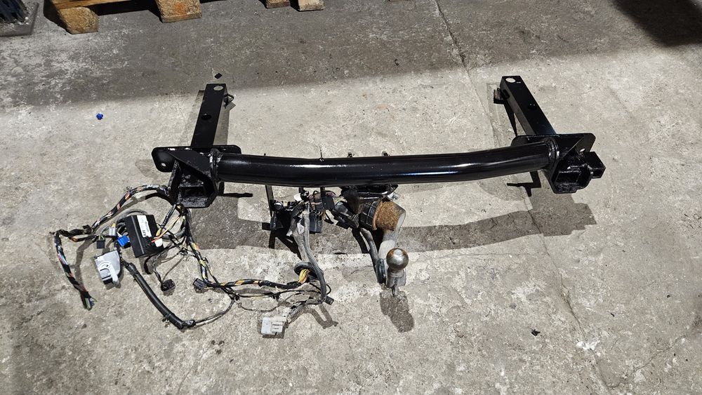 Hak holowniczy składany chowany opel insignia a kombi