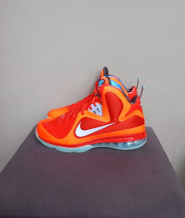 Nike, rozmiar 42.