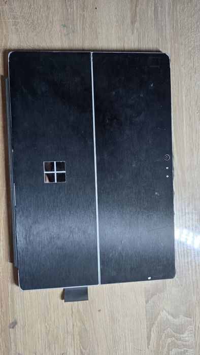 Microsoft surface pro 4 I5-6300U /ОЗУ 8gb/ ssd 256 gb