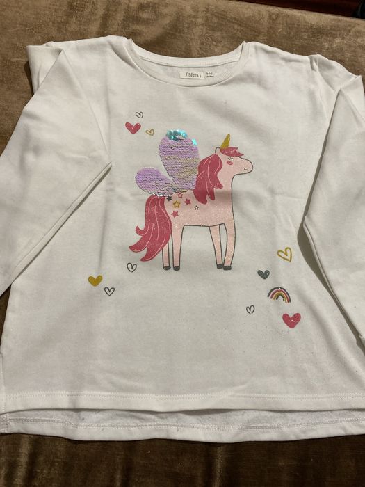 Sweatshirt Branca com unicórnio