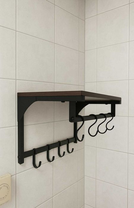 Półka łazienkowa z 8 haczykami do powieszenia na ubrania dom