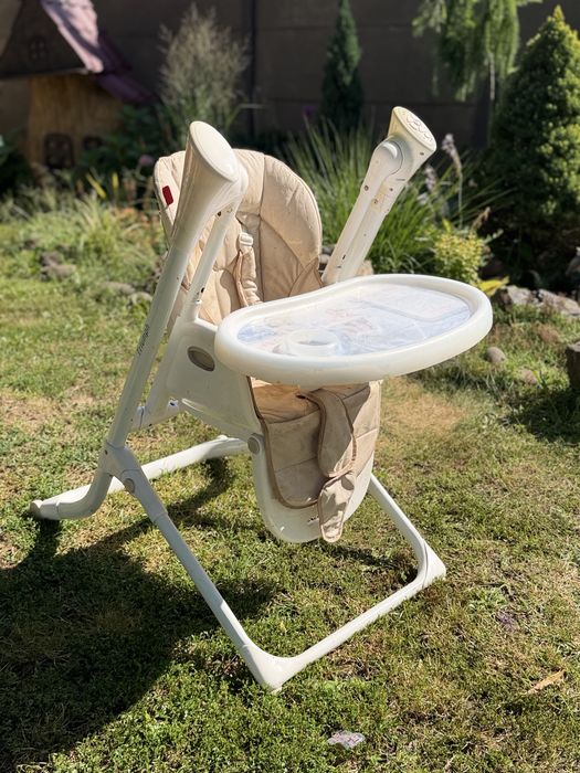 Стільчик для годування  Carrello Triumph