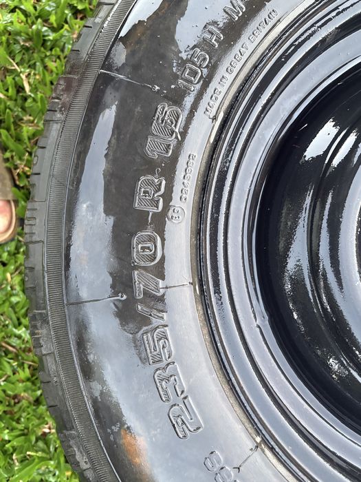 Pneu pirelli scorpion com jante R16 em bom estado