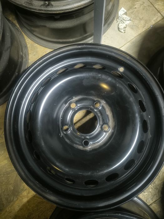Nowe felgi stalowe renault Scenic 6,5j x 15 cal et 43 KBA 43816i
