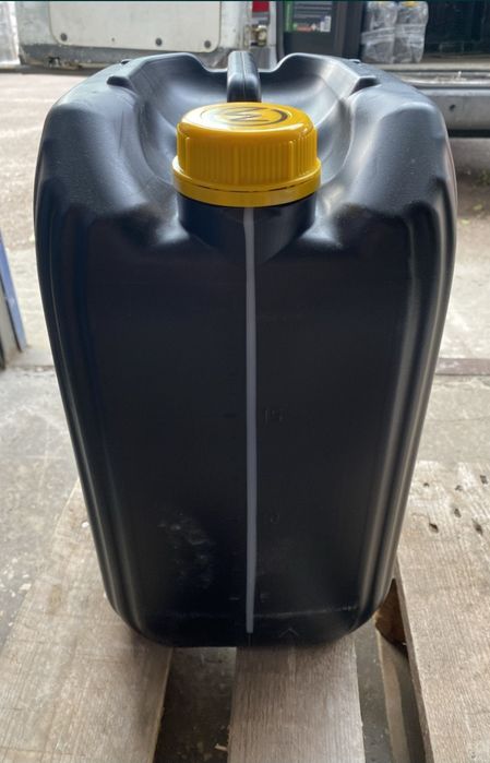 Каністра пластикова.