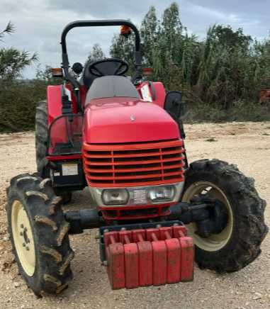 Trator Branson 4020