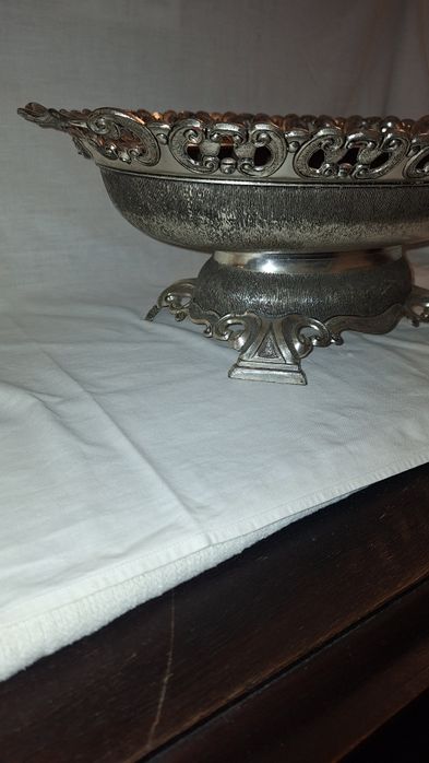 Centro de mesa  ou fruteira/floreira